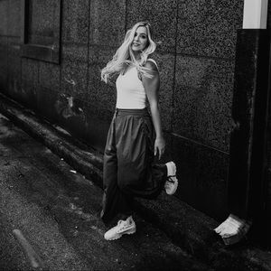 Meet your Posher, Cecilia